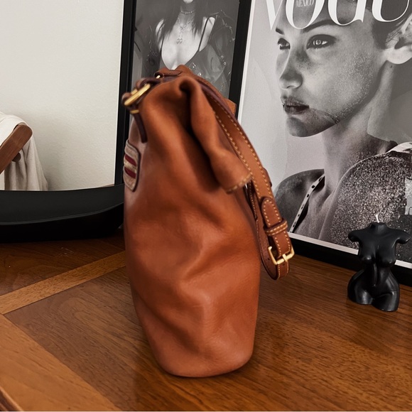 RESTORED VINTAGE DOONEY & BOURKE FLORENTINE TOGGLE LEATHER CROSSBODY BAG - Picture 5 of 14